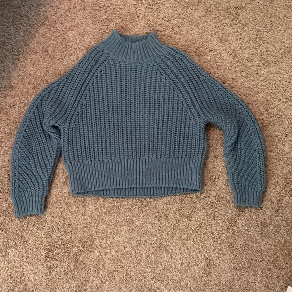 H&M blue sweater